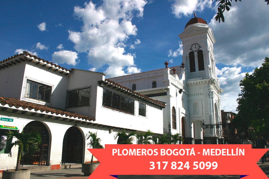 Desinundaciones en Sabaneta Medellín