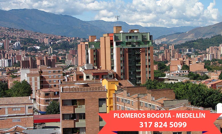 Desinundaciones en La América Medellín