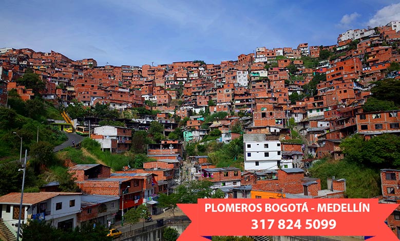 Desinundaciones en San Javier Medellín