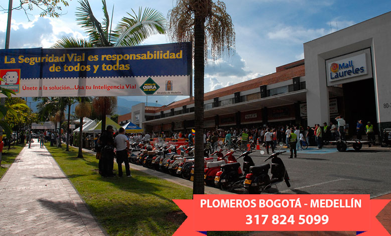 Destapes en Laureles Medellín